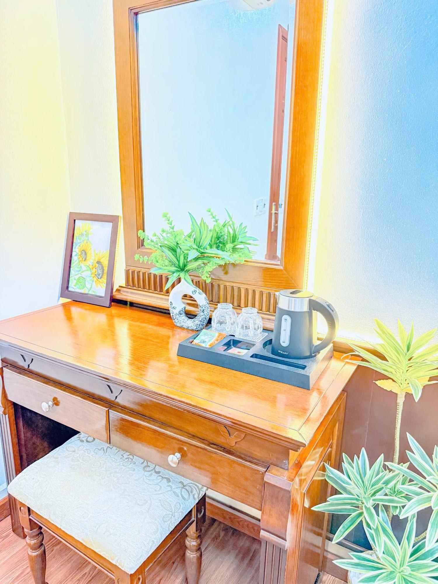 Venus Hotel Catba Dong Khe Sau エクステリア 写真