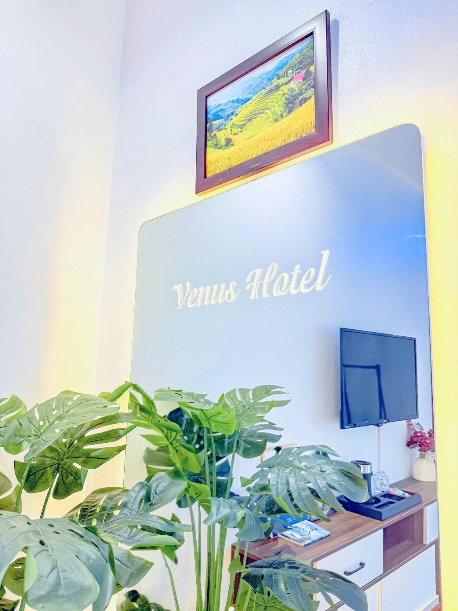 Venus Hotel Catba Dong Khe Sau エクステリア 写真
